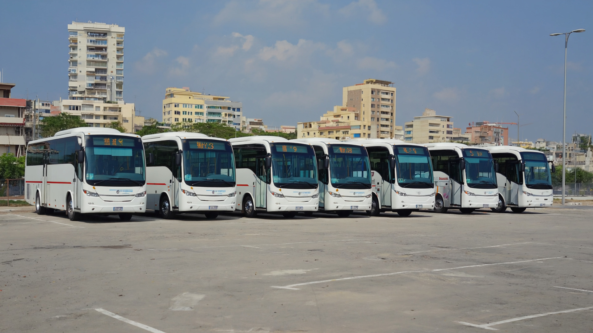 Flotte bus Navette Express Abidjan transport moderne